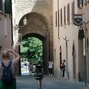 La Torre Pensión Volterra